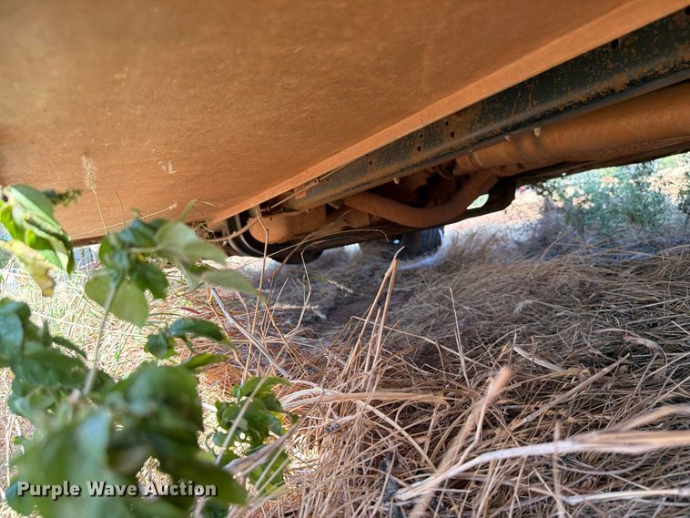 image for item EW8926 2006 Ford Econoline E350 utility van