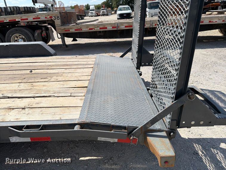 image for item EW8928 2023 Lamar H6832027 utility trailer