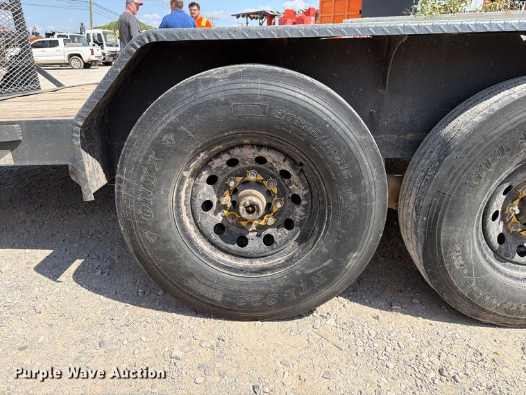 image for item EW8928 2023 Lamar H6832027 utility trailer