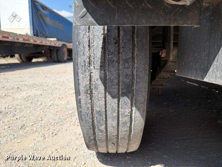 image for item EW8928 2023 Lamar H6832027 utility trailer