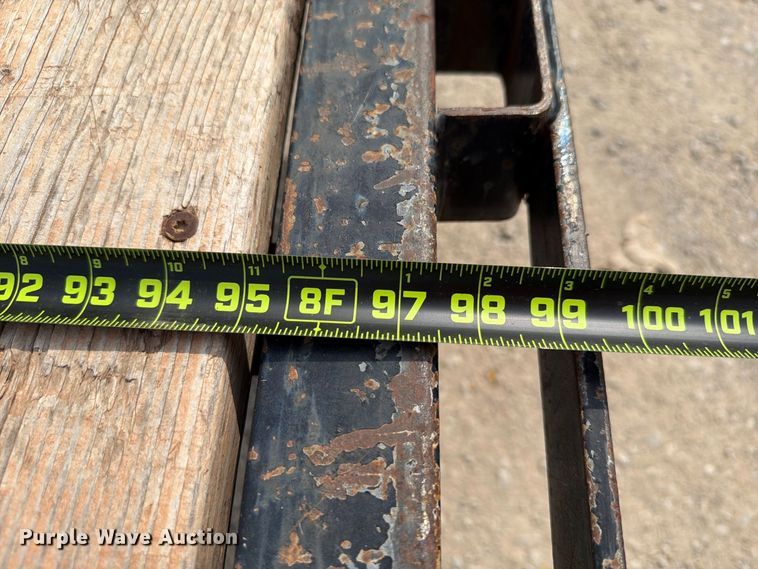 image for item EW8931 2011 Big Tex 25GN 48