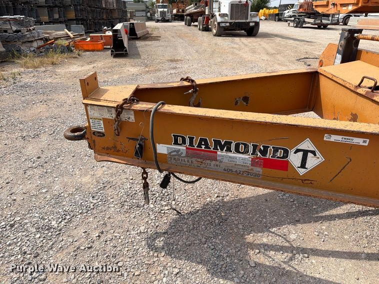 image for item EW8932 2017 Diamond T 10230DTF equipment trailer