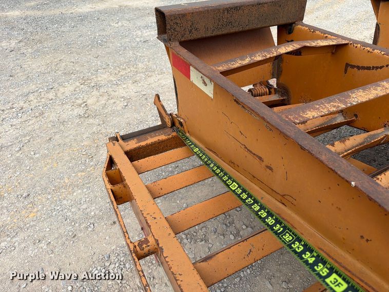 image for item EW8932 2017 Diamond T 10230DTF equipment trailer