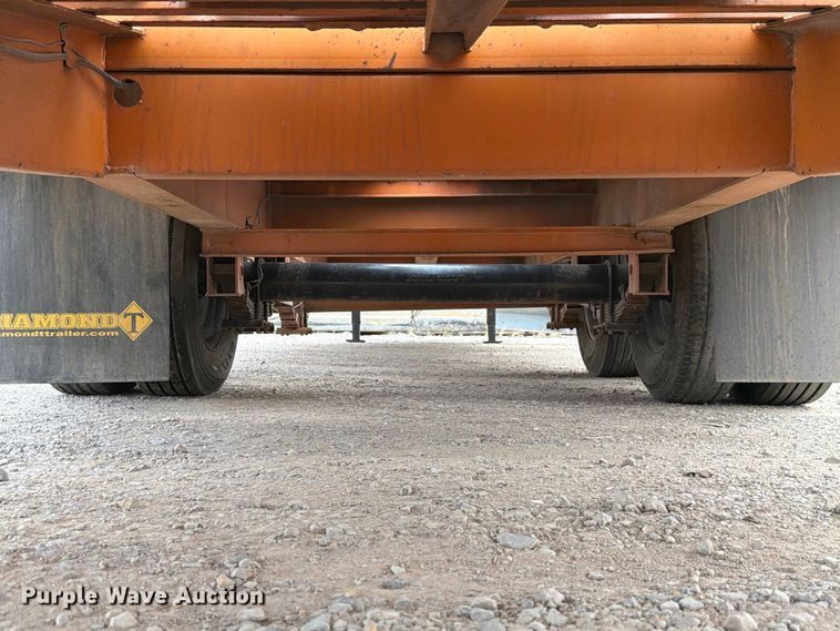 image for item EW8932 2017 Diamond T 10230DTF equipment trailer