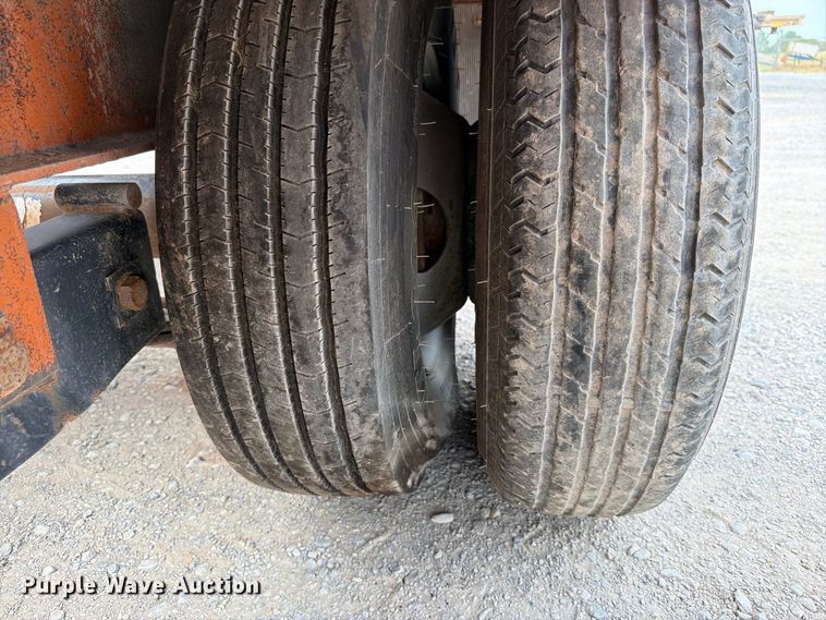 image for item EW8932 2017 Diamond T 10230DTF equipment trailer