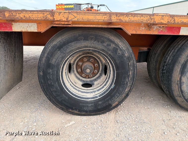 image for item EW8932 2017 Diamond T 10230DTF equipment trailer