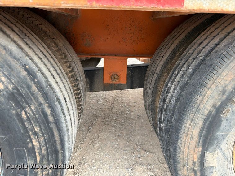 image for item EW8932 2017 Diamond T 10230DTF equipment trailer