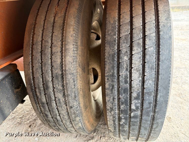 image for item EW8932 2017 Diamond T 10230DTF equipment trailer