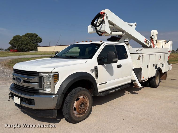 image for item EW8959 2019 Ford F550 Super Duty bucket truck