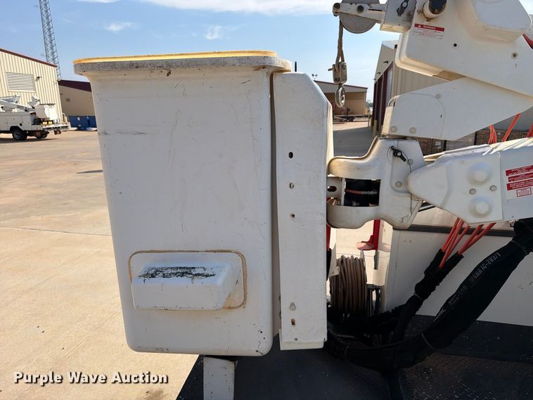 image for item EW8959 2019 Ford F550 Super Duty bucket truck