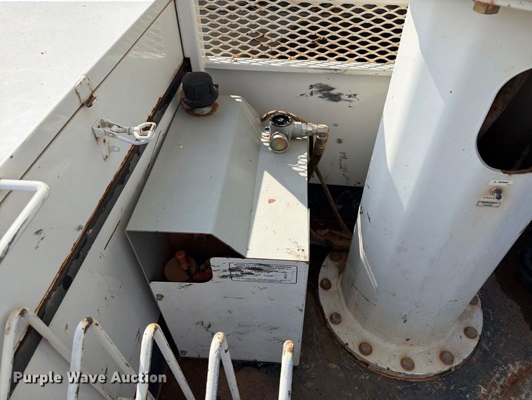 image for item EW8959 2019 Ford F550 Super Duty bucket truck