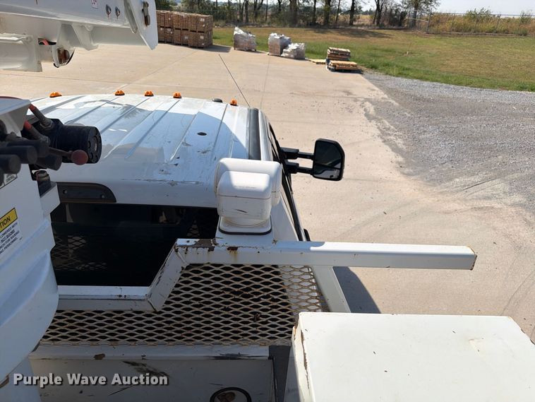 image for item EW8959 2019 Ford F550 Super Duty bucket truck