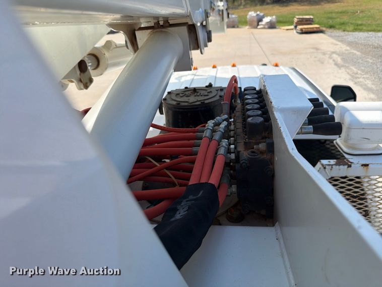 image for item EW8959 2019 Ford F550 Super Duty bucket truck