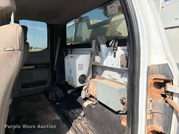 image for item EW8959 2019 Ford F550 Super Duty bucket truck