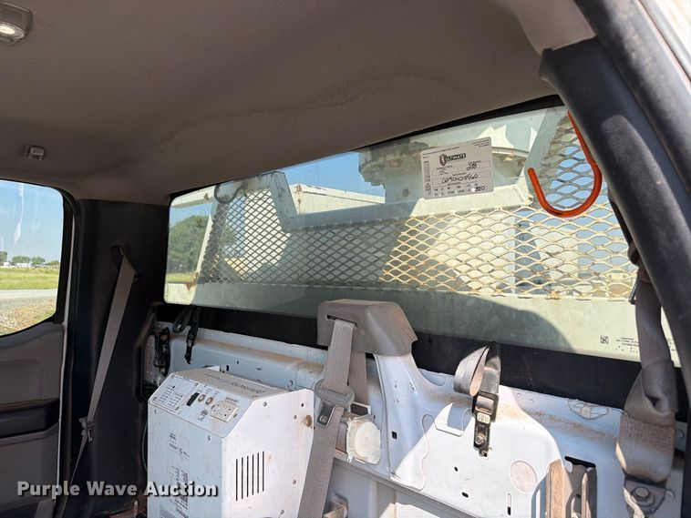 image for item EW8959 2019 Ford F550 Super Duty bucket truck