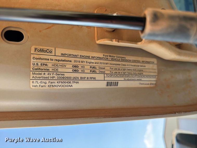 image for item EW8959 2019 Ford F550 Super Duty bucket truck