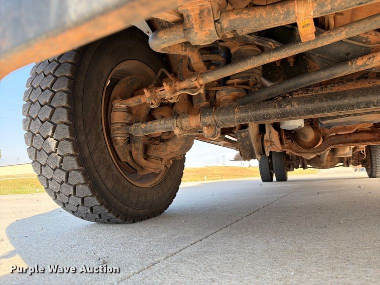 image for item EW8959 2019 Ford F550 Super Duty bucket truck