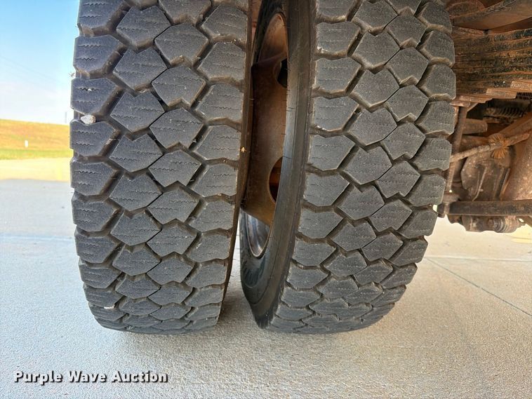image for item EW8959 2019 Ford F550 Super Duty bucket truck