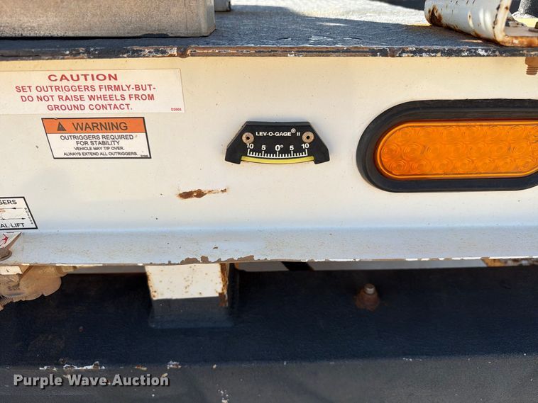 image for item EW8960 2020 RAM 5500HD bucket truck