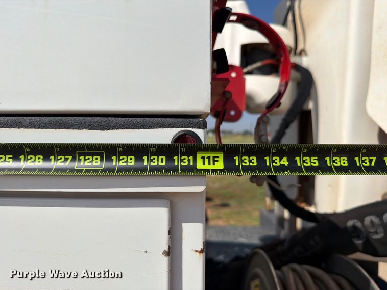 image for item EW8960 2020 RAM 5500HD bucket truck