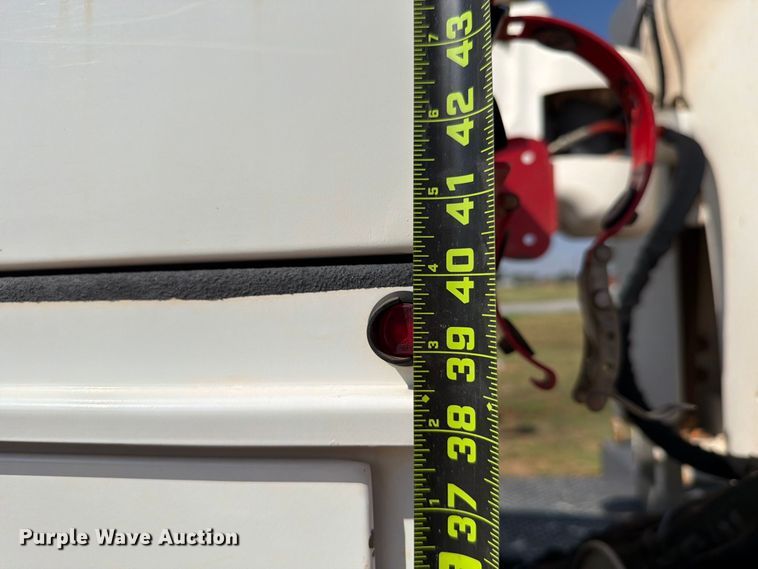 image for item EW8960 2020 RAM 5500HD bucket truck