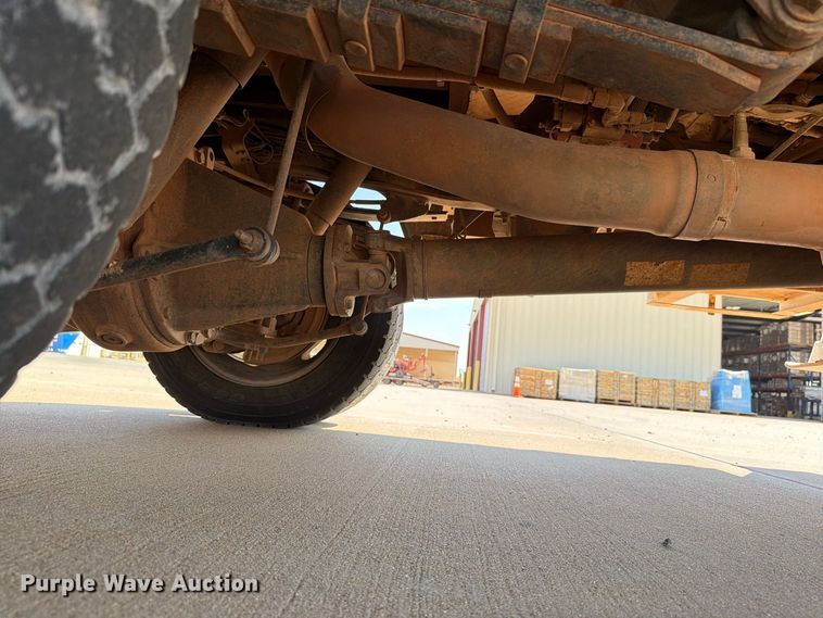 image for item EW8960 2020 RAM 5500HD bucket truck