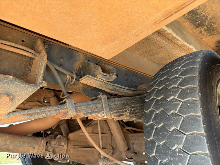 image for item EW8960 2020 RAM 5500HD bucket truck