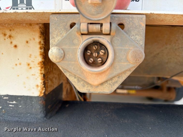 image for item EW8961 2020 RAM 5500HD bucket truck