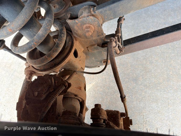 image for item EW8961 2020 RAM 5500HD bucket truck
