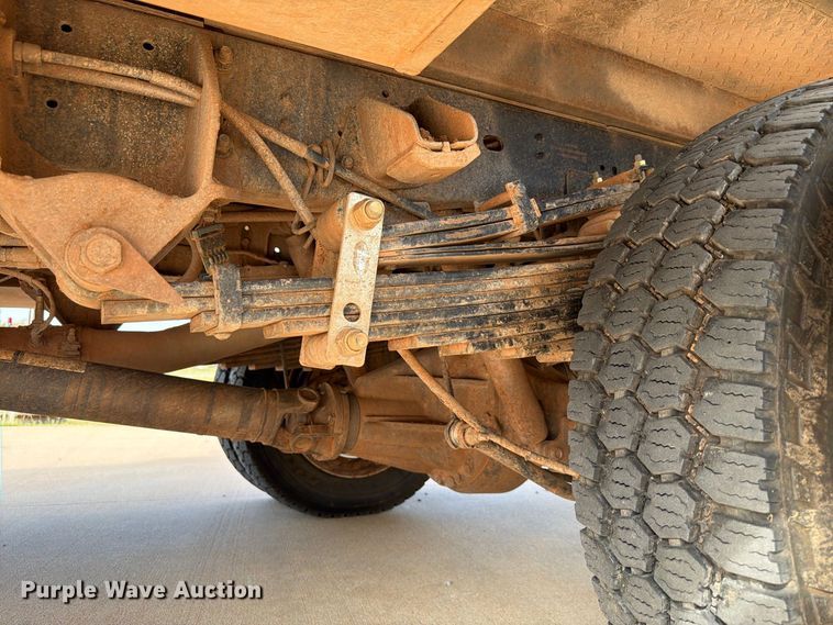image for item EW8961 2020 RAM 5500HD bucket truck