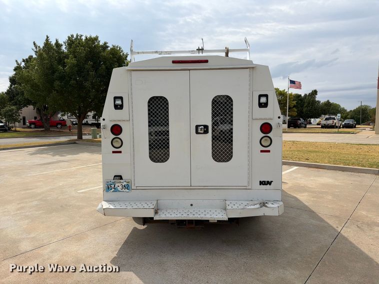 image for item EW8969 2016 Ford E350 Super Duty utility van