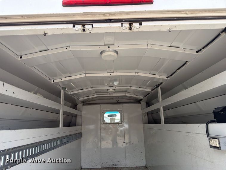 image for item EW8969 2016 Ford E350 Super Duty utility van