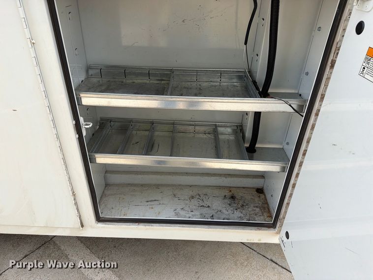 image for item EW8969 2016 Ford E350 Super Duty utility van