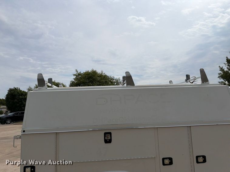 image for item EW8969 2016 Ford E350 Super Duty utility van