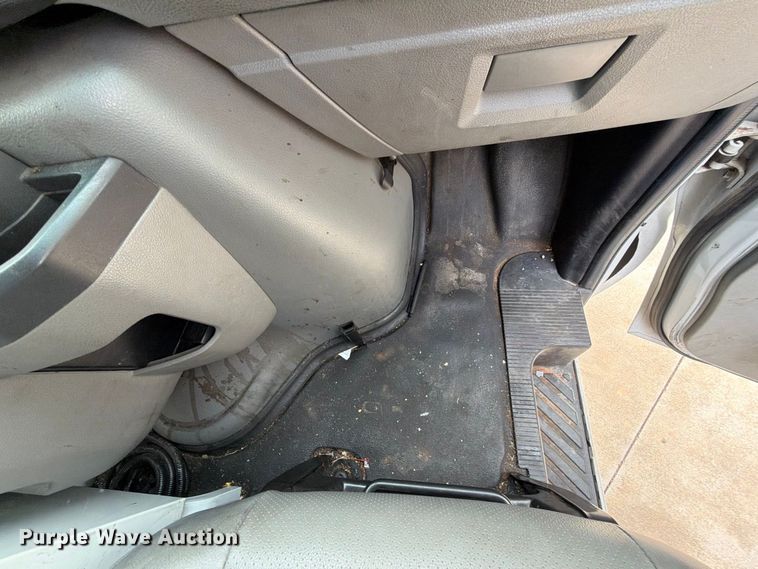 image for item EW8969 2016 Ford E350 Super Duty utility van