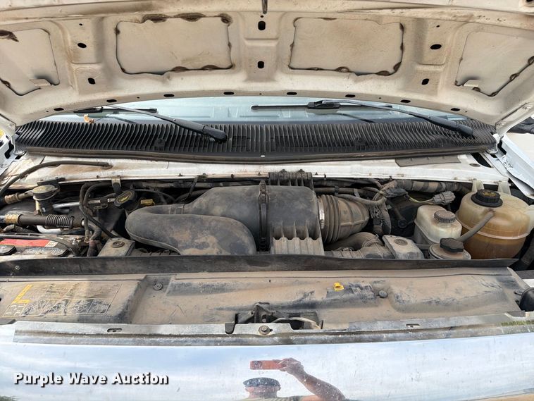 image for item EW8969 2016 Ford E350 Super Duty utility van