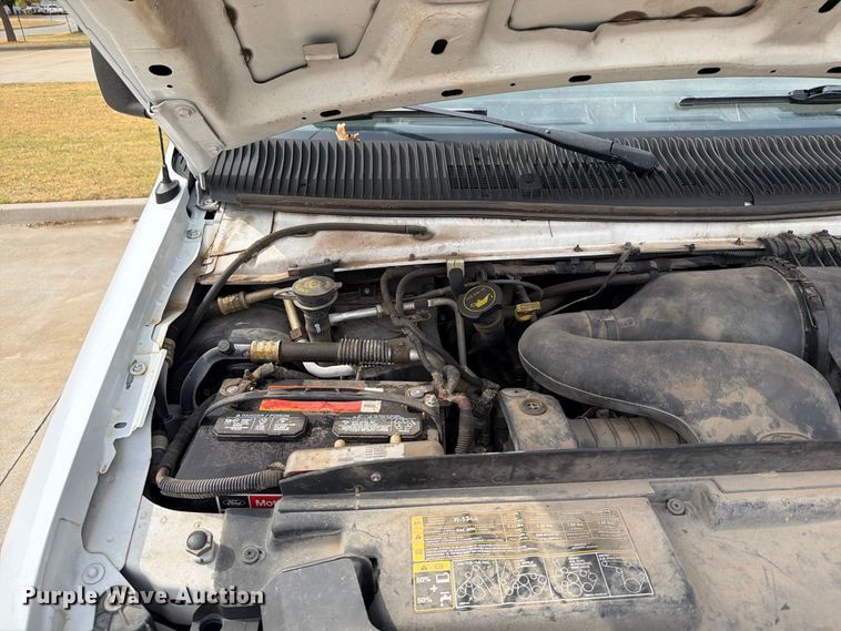 image for item EW8969 2016 Ford E350 Super Duty utility van