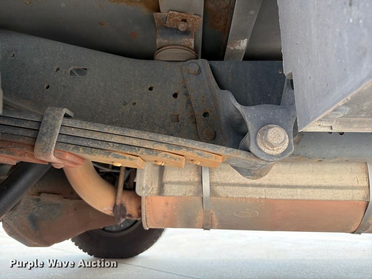 image for item EW8969 2016 Ford E350 Super Duty utility van