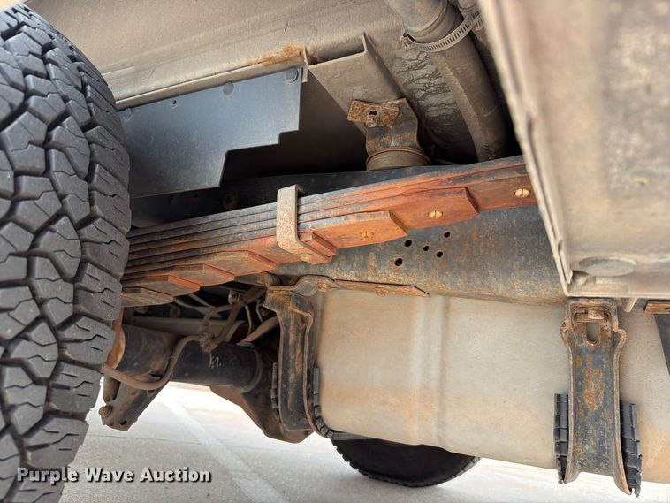 image for item EW8969 2016 Ford E350 Super Duty utility van