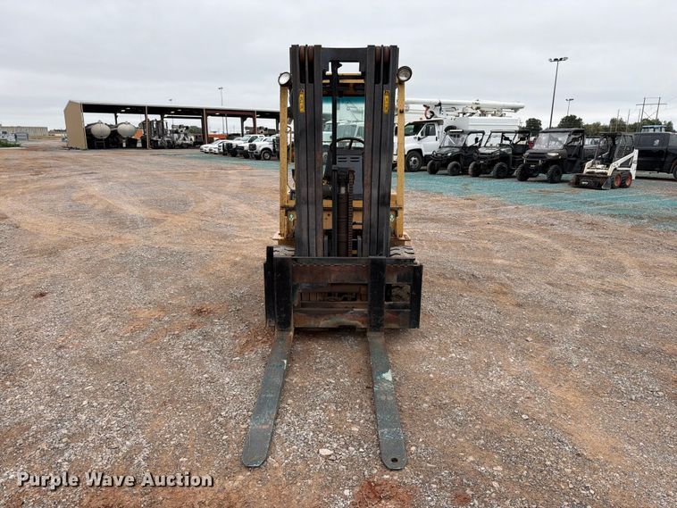 image for item EW8973 Caterpillar VC60D forklift