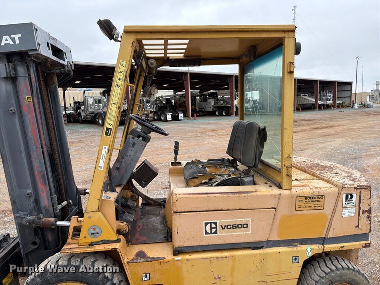 image for item EW8973 Caterpillar VC60D forklift