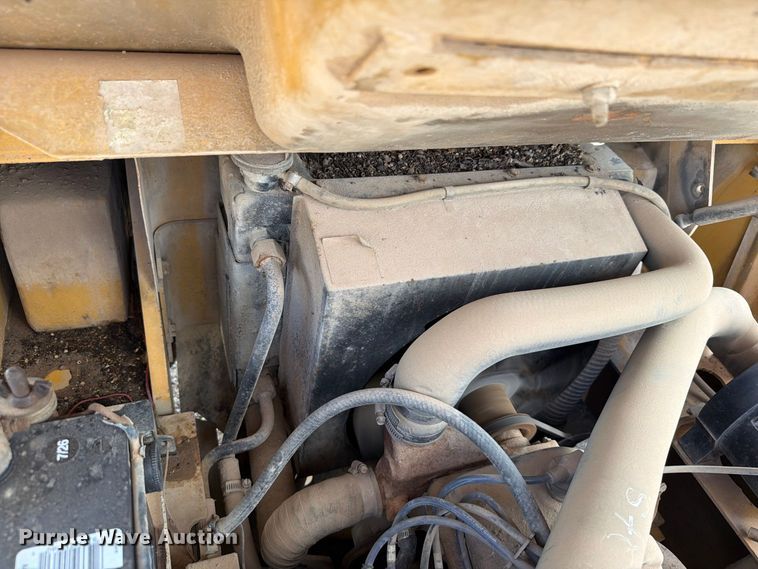 image for item EW8973 Caterpillar VC60D forklift