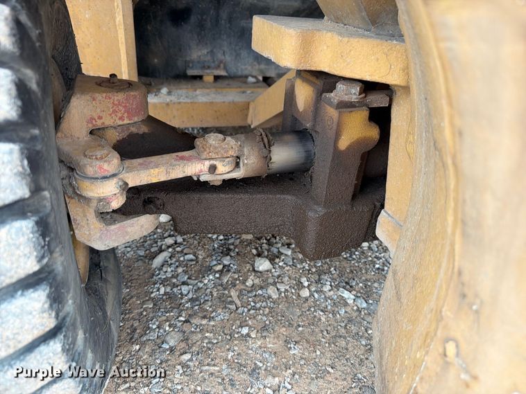 image for item EW8973 Caterpillar VC60D forklift
