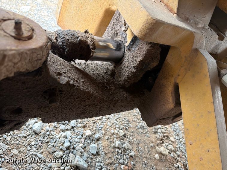 image for item EW8973 Caterpillar VC60D forklift