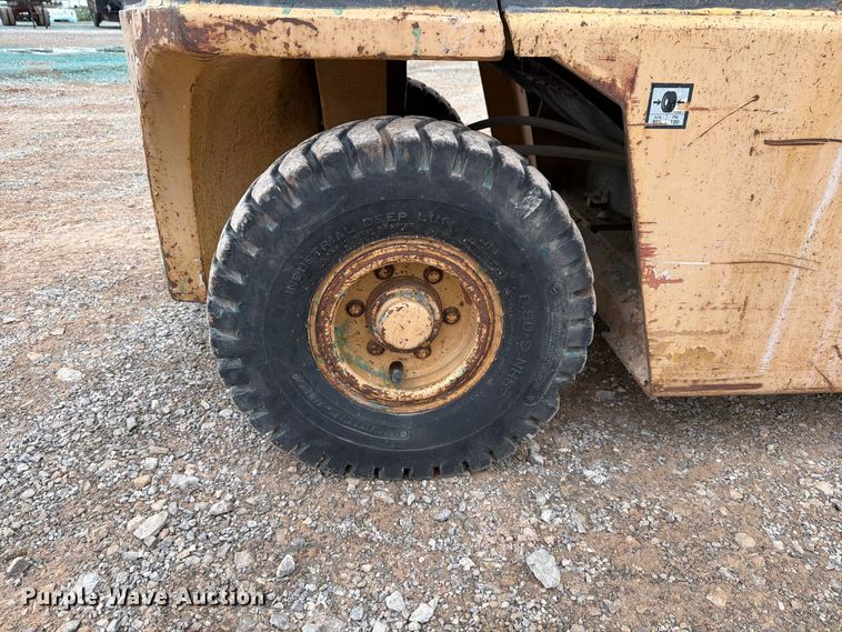 image for item EW8973 Caterpillar VC60D forklift