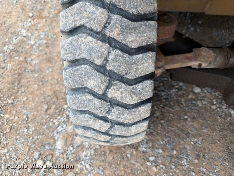 image for item EW8973 Caterpillar VC60D forklift