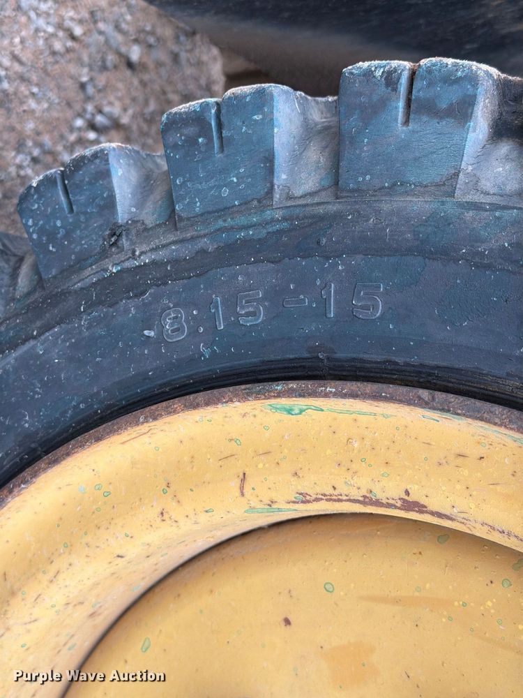 image for item EW8973 Caterpillar VC60D forklift