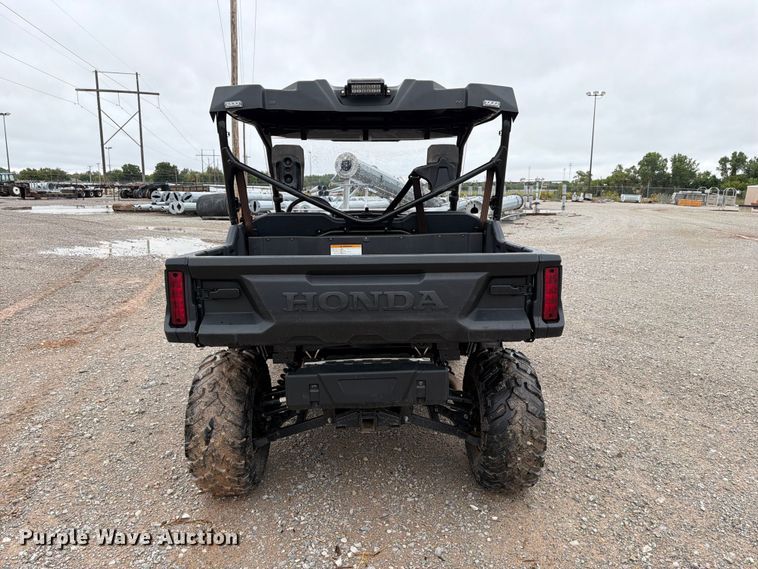 image for item EW8977 2019 Honda Pioneer 1000 utility vehicle
