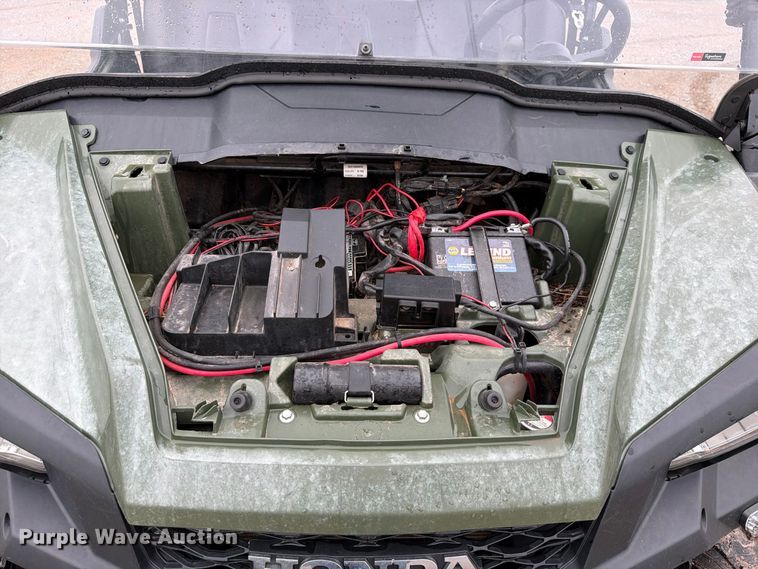 image for item EW8977 2019 Honda Pioneer 1000 utility vehicle