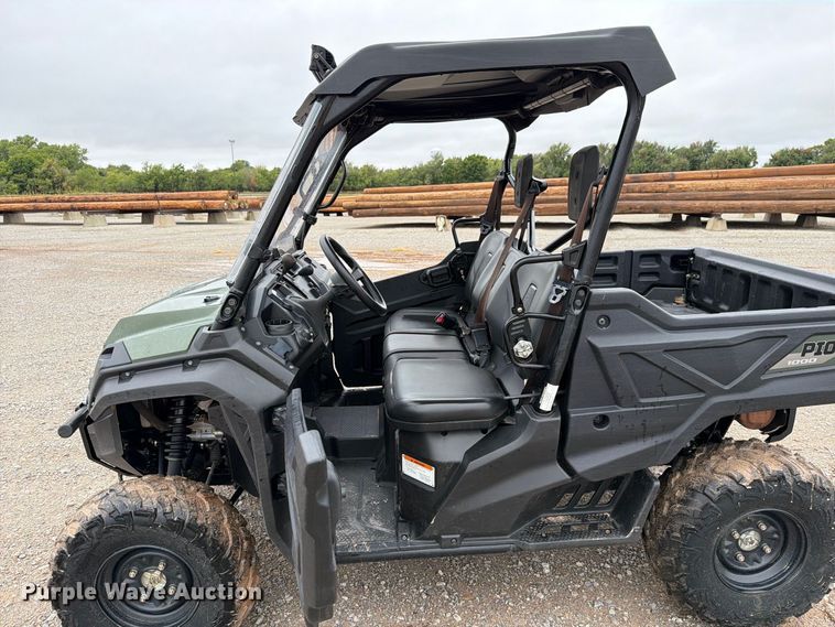 image for item EW8977 2019 Honda Pioneer 1000 utility vehicle
